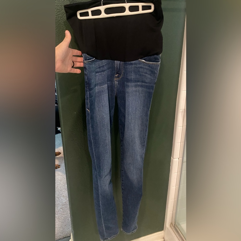 Good American Maternity jeans